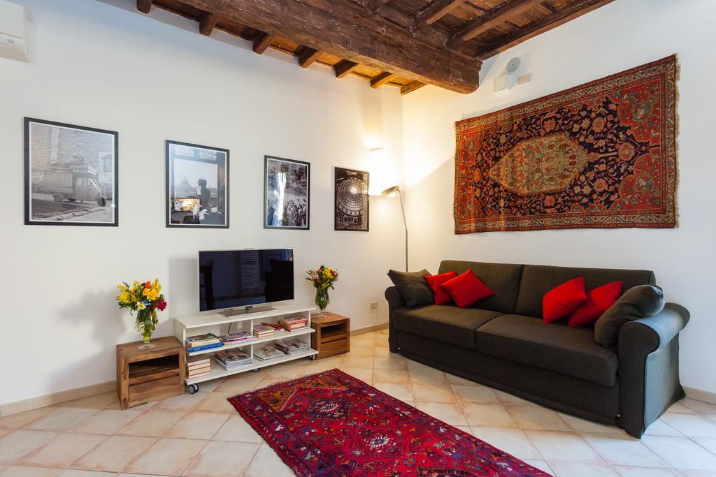 Maisonette Farnese Rome Room photo